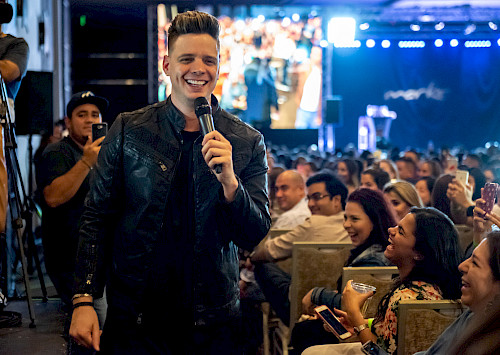 Marko Música en Hotel Riu Plaza
