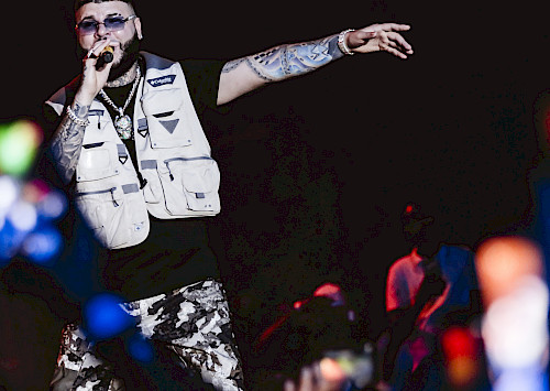 Farruko en La Tierra del Parkin
